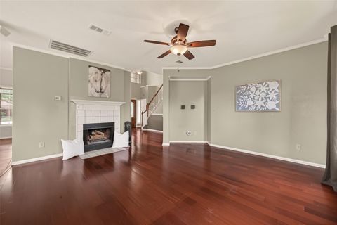 Tiny photo for 8831 Hedgestone Court, La Porte, TX 77571 (MLS # 40604183)