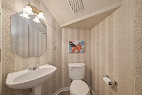 Tiny photo for 8831 Hedgestone Court, La Porte, TX 77571 (MLS # 40604183)