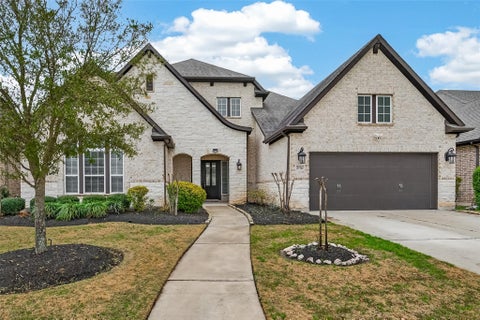 Homes For Sale - 2706 Ripe Amber Cup Court<br/> Richmond, TX 77406