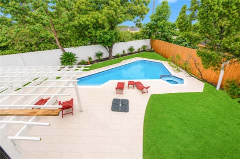 Photo of 12002 S Circle Drive, Houston, TX 77071 (MLS # 86000836)