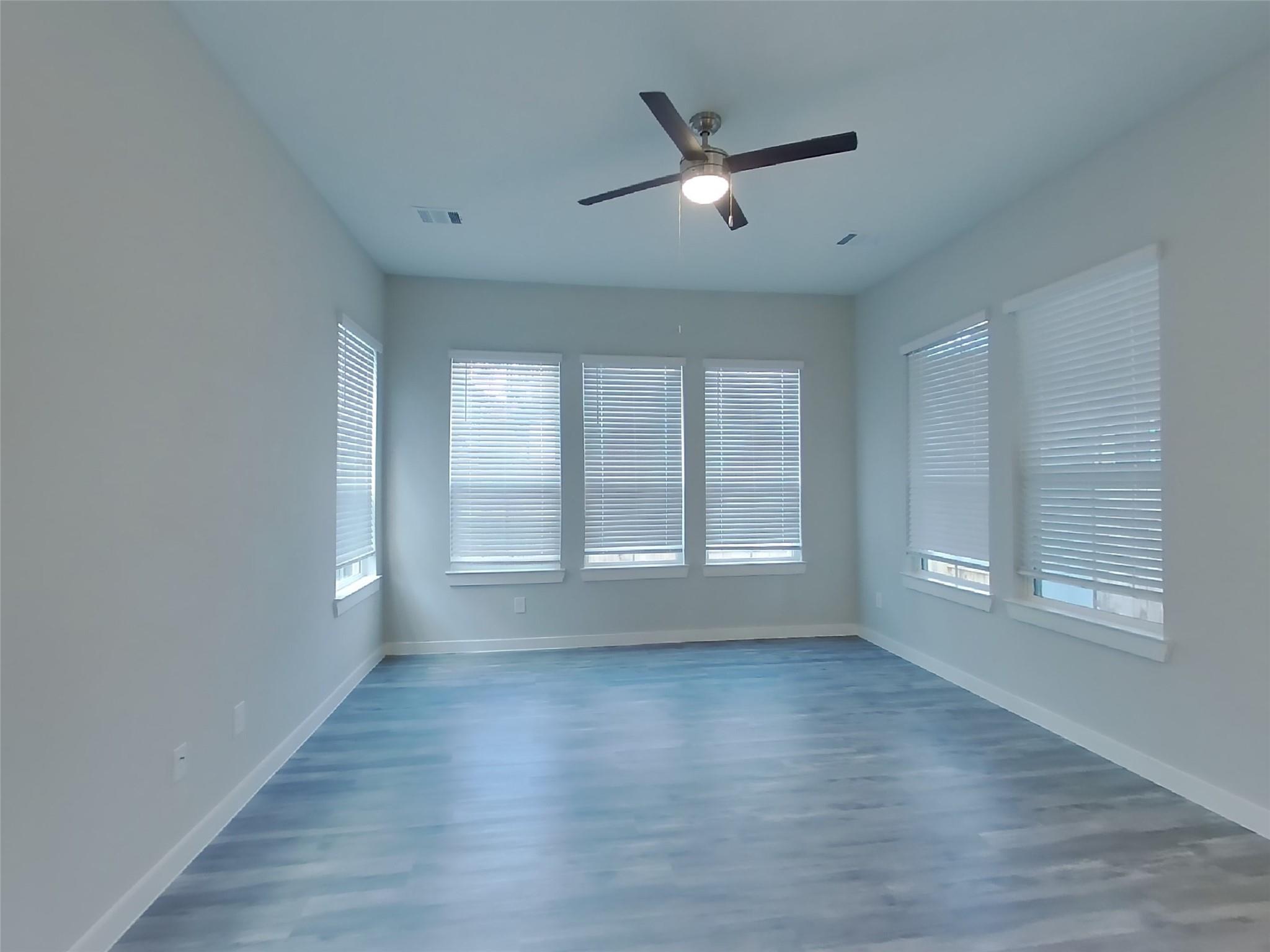 9835 Willow Creek Commerce Drive 422