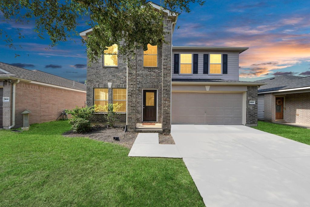 Photo of 19311 Camerons Camp Drive, Richmond, TX 77407 (MLS # 9905948)