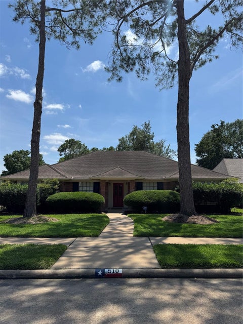 Photo of 510 Everington Drive, Katy, TX 77450 (MLS # 781369)