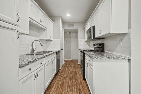 Tiny photo for 6834 Gettysburg Drive, Richmond, TX 77469 (MLS # 44988362)
