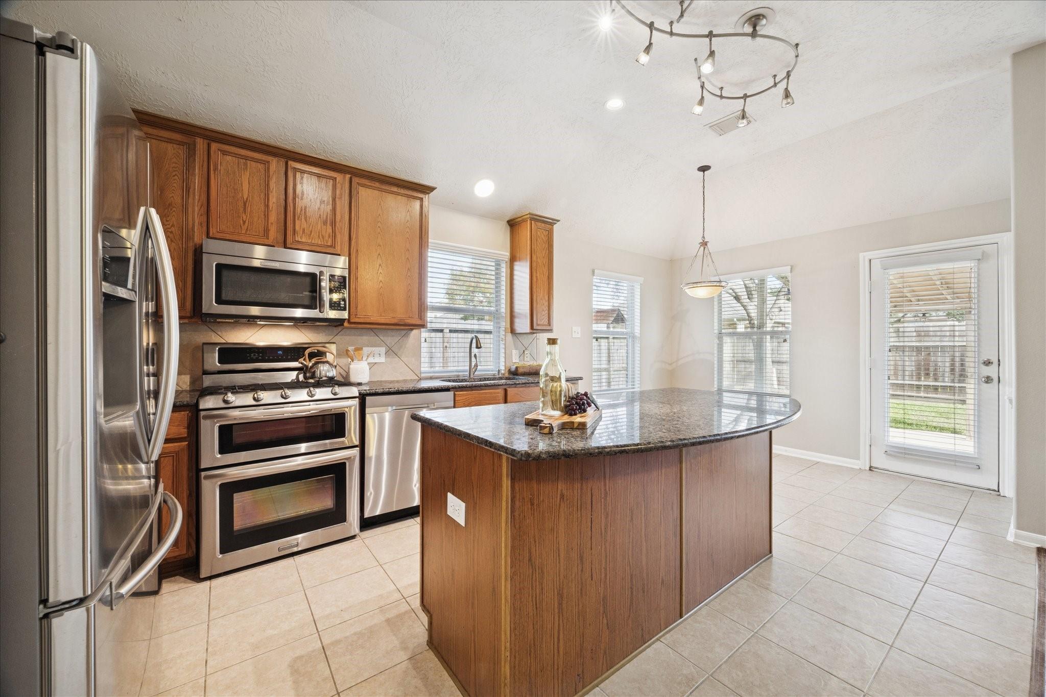 1909 Lazy Hollow Lane