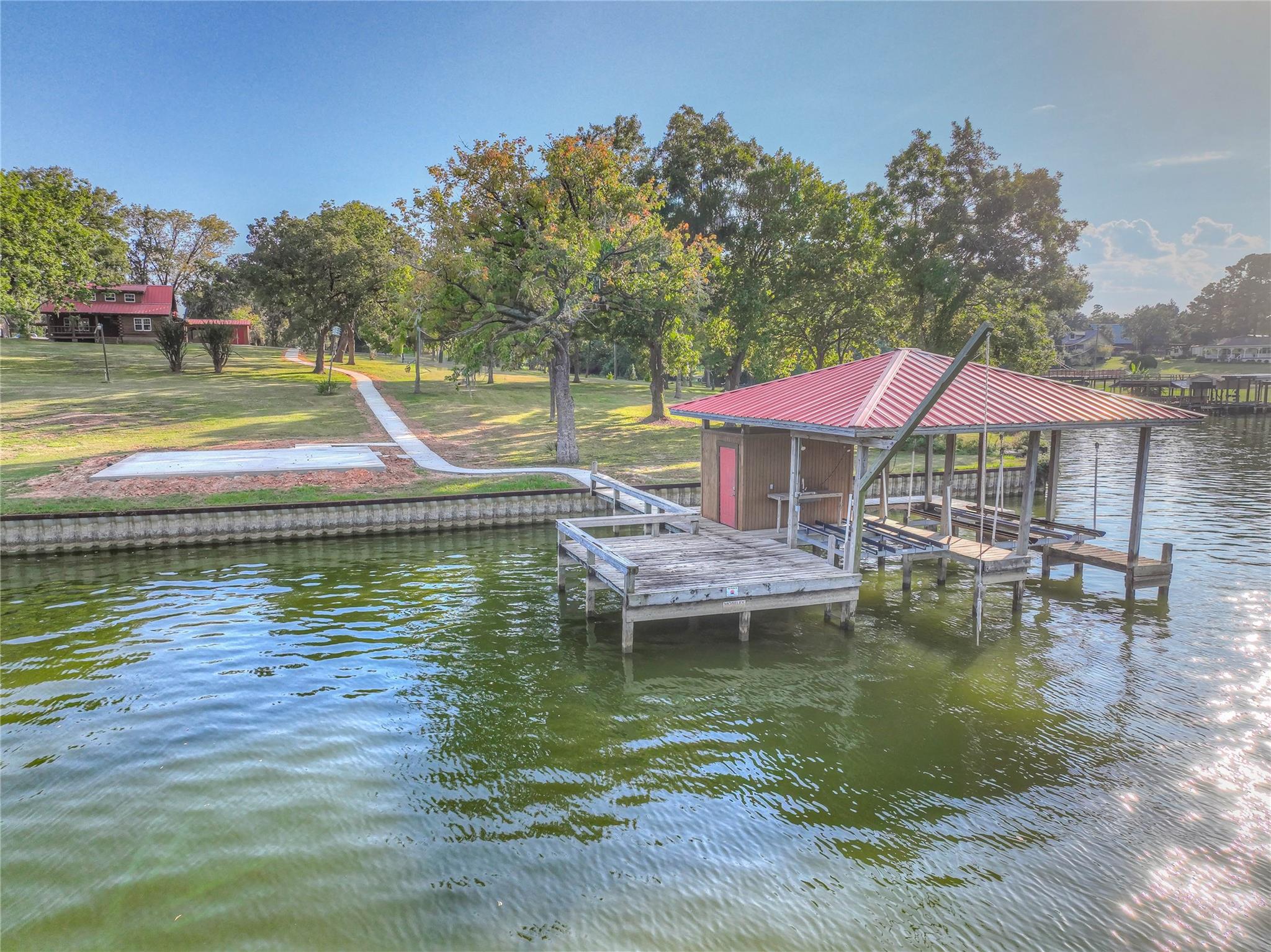 185 Country Lane