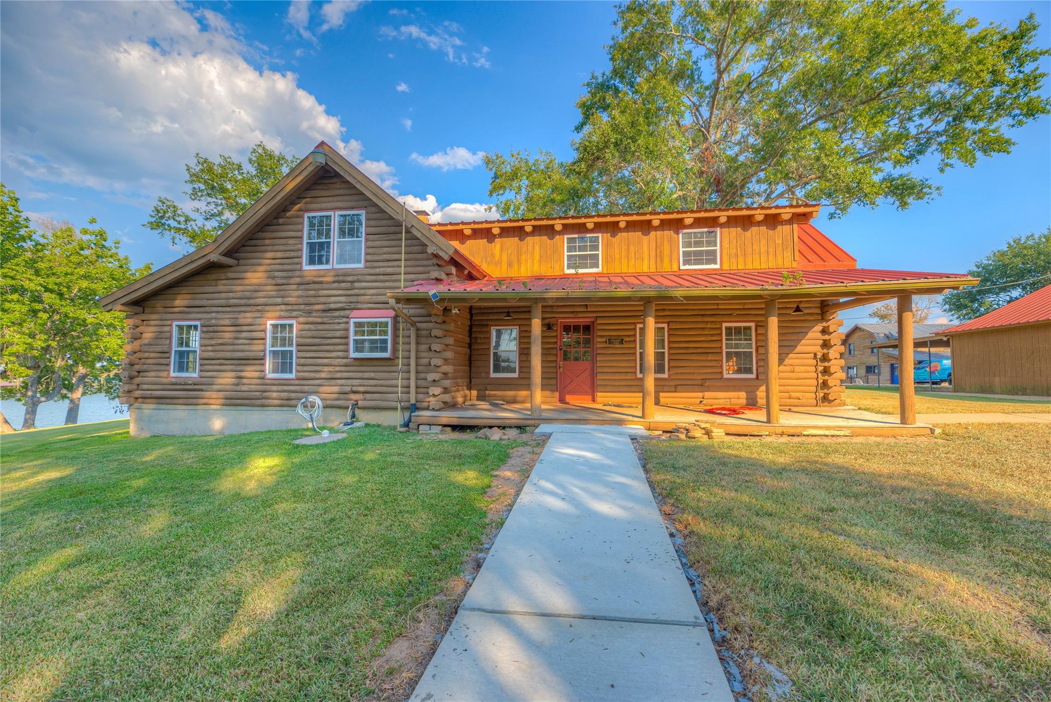 185 Country Lane