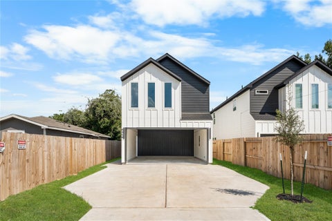 Photo of 8316 Prairie View Drive, Houston, TX 77088 (MLS # 3085841)