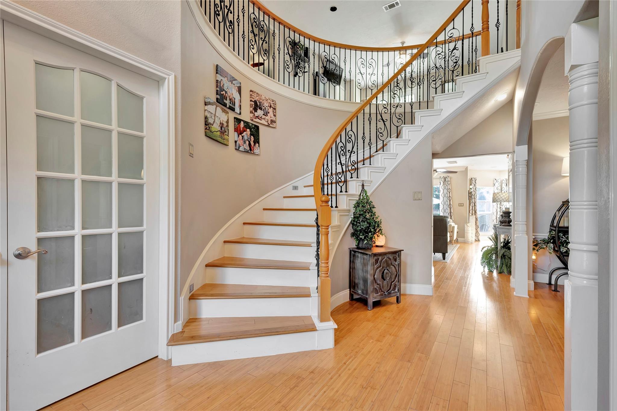 2525 Breaux Trace