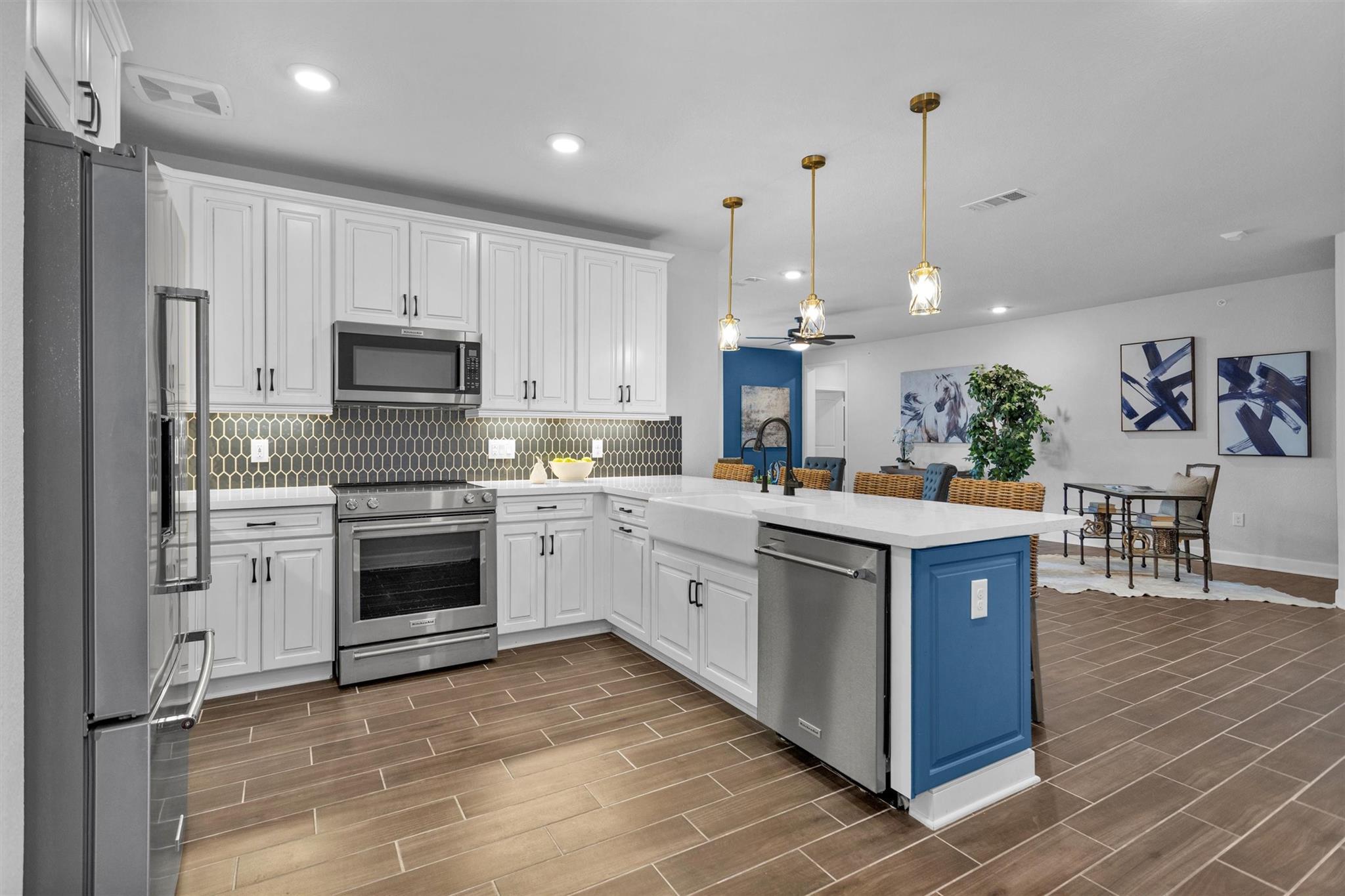 6804 Westview Drive 2207