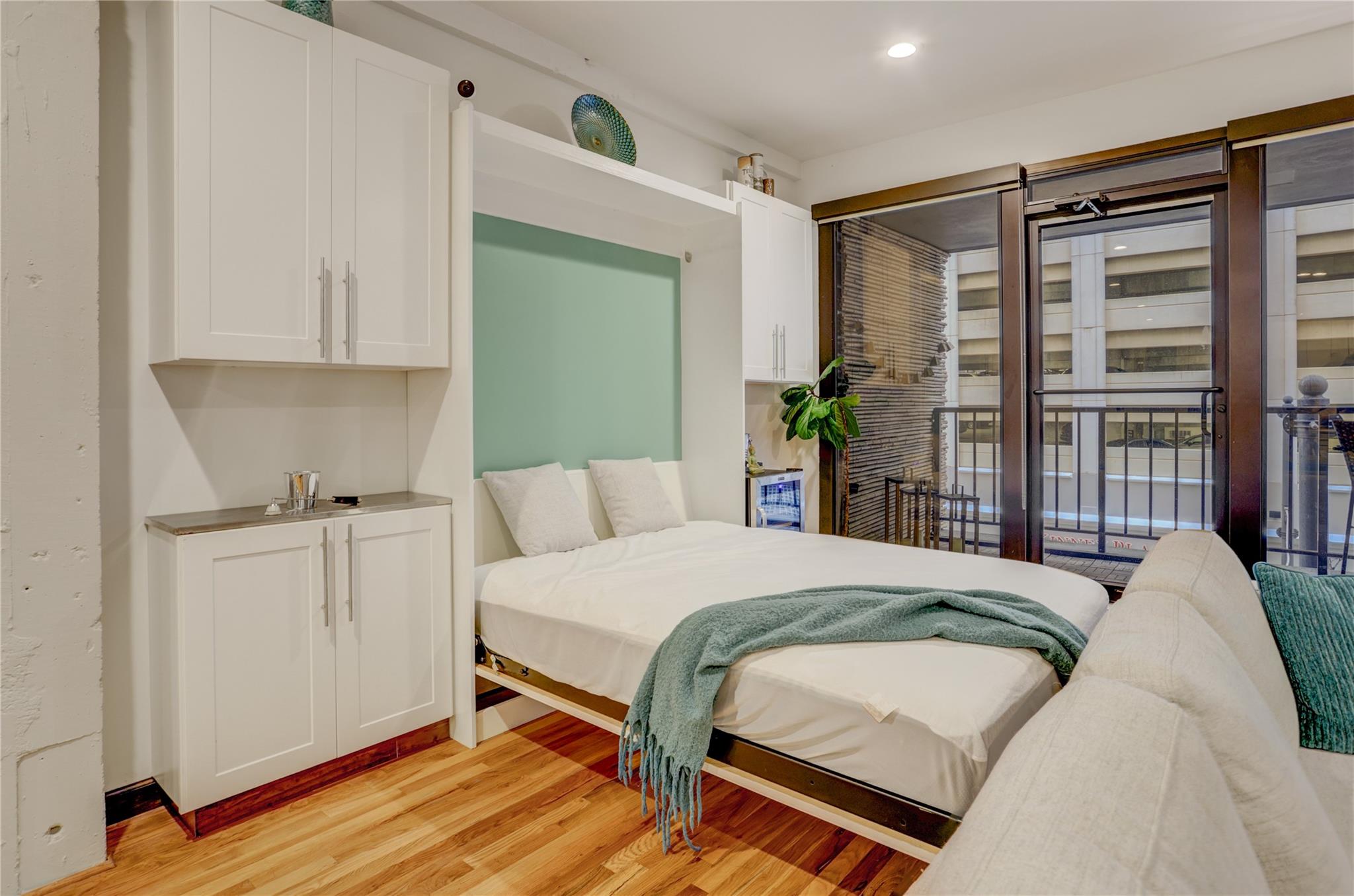 917 Main Street 305