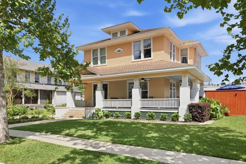 Photo of 3222 Morrison Street, Houston, TX 77009 (MLS # 26099421)