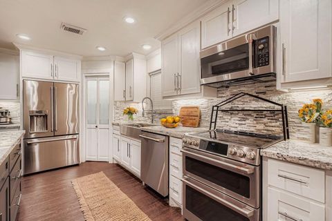 Photo of 1411 Neptune Lane, Houston, TX 77062 (MLS # 36980512)