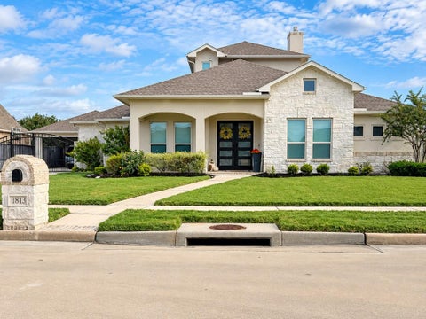 Photo of 1813 N Prairie Lane, Deer Park, TX 77536 (MLS # 85889664)