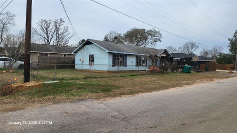 Photo of 206 1st Street, Willis, TX 77378 (MLS # 83163457)