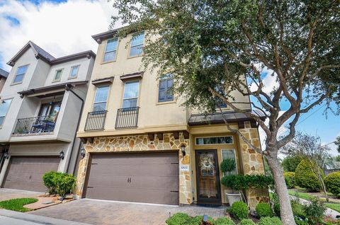 Photo of 10602 Enclave Shadows Court, Houston, TX 77043 (MLS # 59901252)