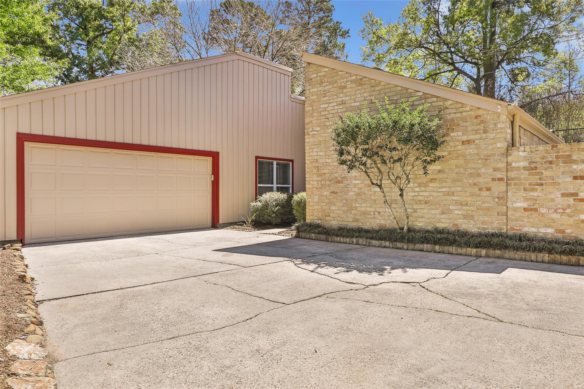 3126 Holly Green Drive