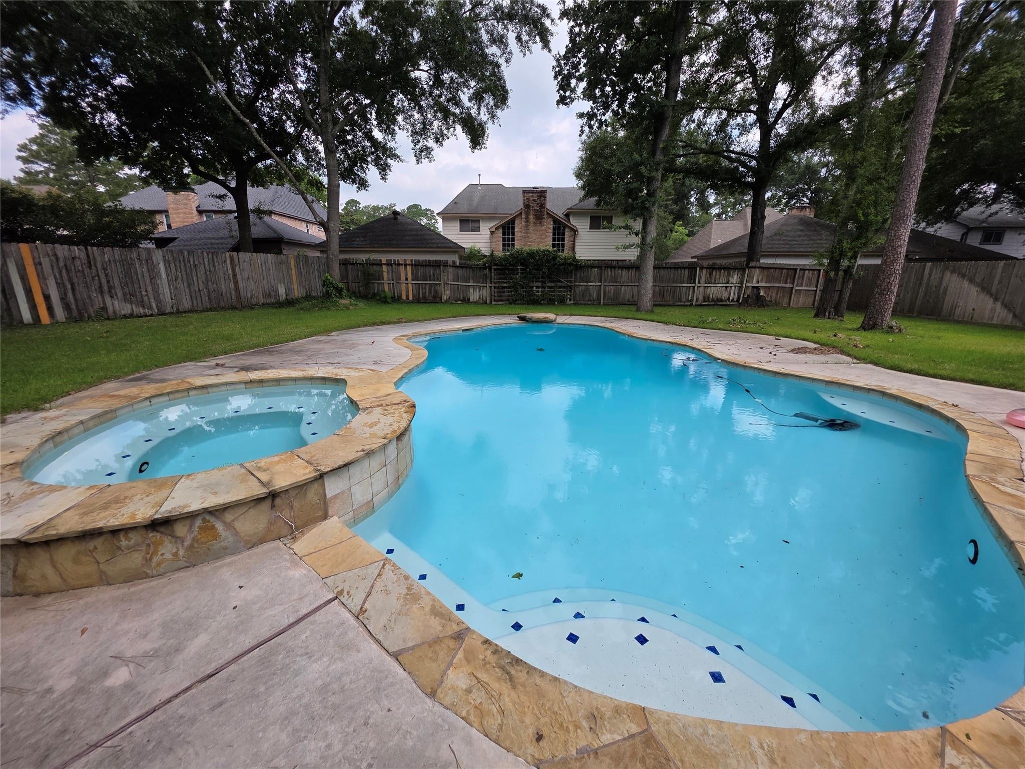 16806 Sandypine Circle