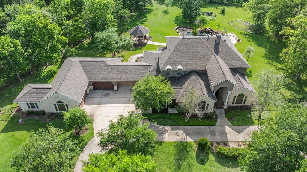 Photo of 3407 Woodbine Drive, Fulshear, TX 77441 (MLS # 49493323)