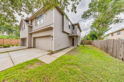 Photo of 3338 Atherton Canyon Lane, Houston, TX 77014 (MLS # 93626115)