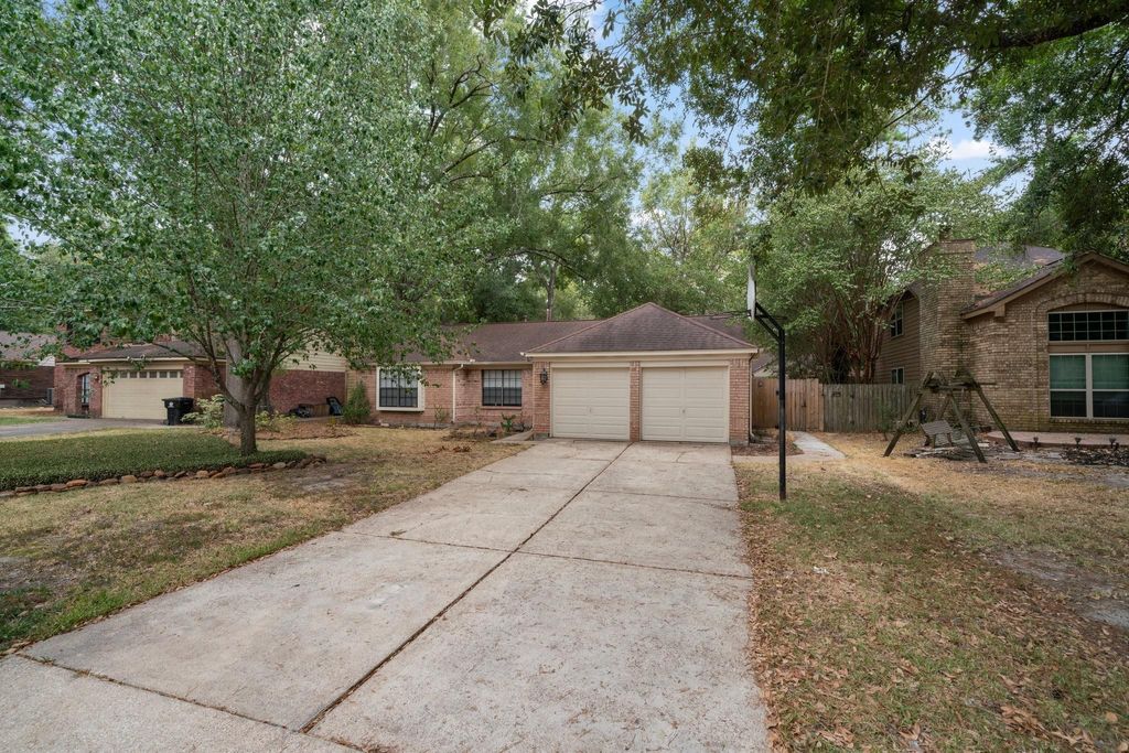 Photo of 3318 Golden Willow Drive, Kingwood, TX 77339 (MLS # 51532799)