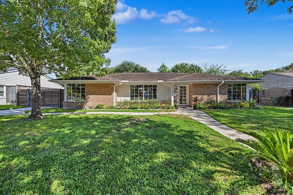 10615 ATWELL DR, HOUSTON, TX 77096 - Image cb7ca53c447a11f66bad76fb84fa697d/959914589