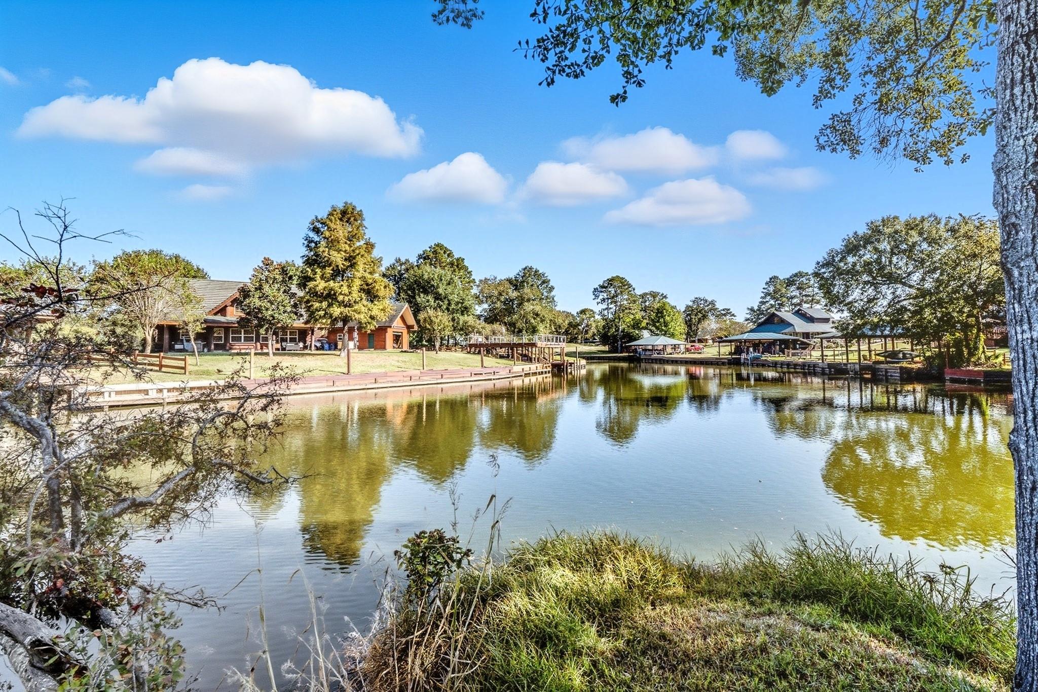 50 Hunters Creek Drive
