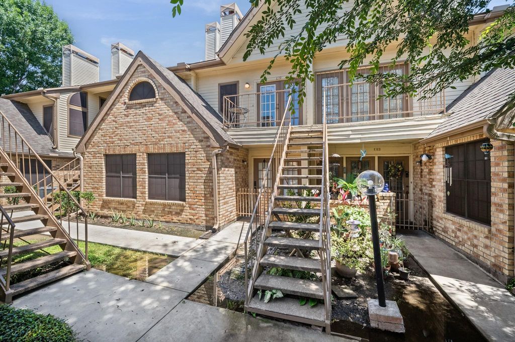 Photo of 2425 Holly Hall Street #72, Houston, TX 77054 (MLS # 74983307)