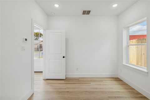 Tiny photo for 111 Milby Street C St, Houston, TX 77003 (MLS # 85148578)