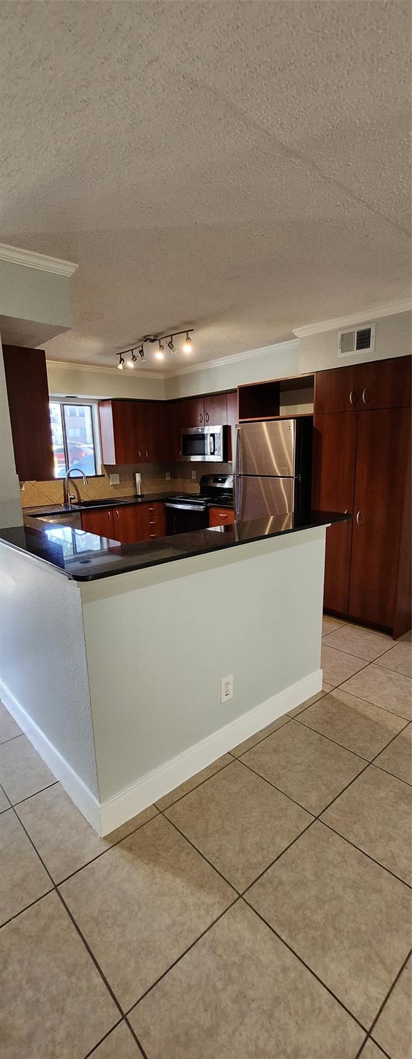 12100 Melville Drive 505