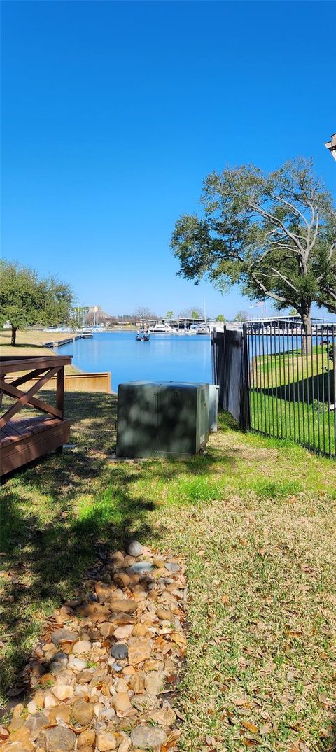 12100 Melville Drive 505 Montgomery TX 77356