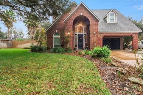 Photo of 134 Strawberry Drive, Lake Jackson, TX 77566 (MLS # 82397660)