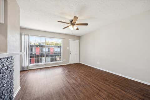 Photo of 201 Emerson Street #18, Houston, TX 77006 (MLS # 93798772)