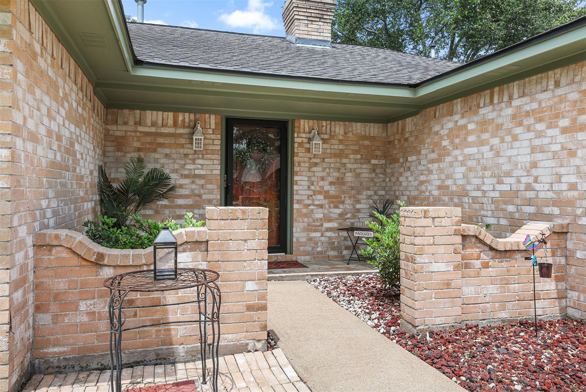 2322 Wake Forest Drive