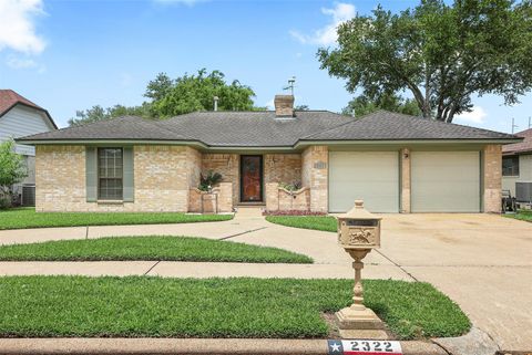 Photo of 2322 Wake Forest Drive, Deer Park, TX 77536 (MLS # 39082840)