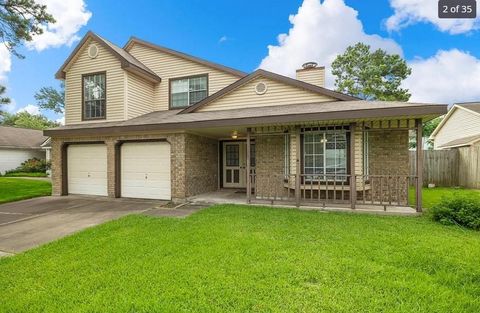 Photo of 8530 Lake Crystal Drive, Houston, TX 77095 (MLS # 77891473)