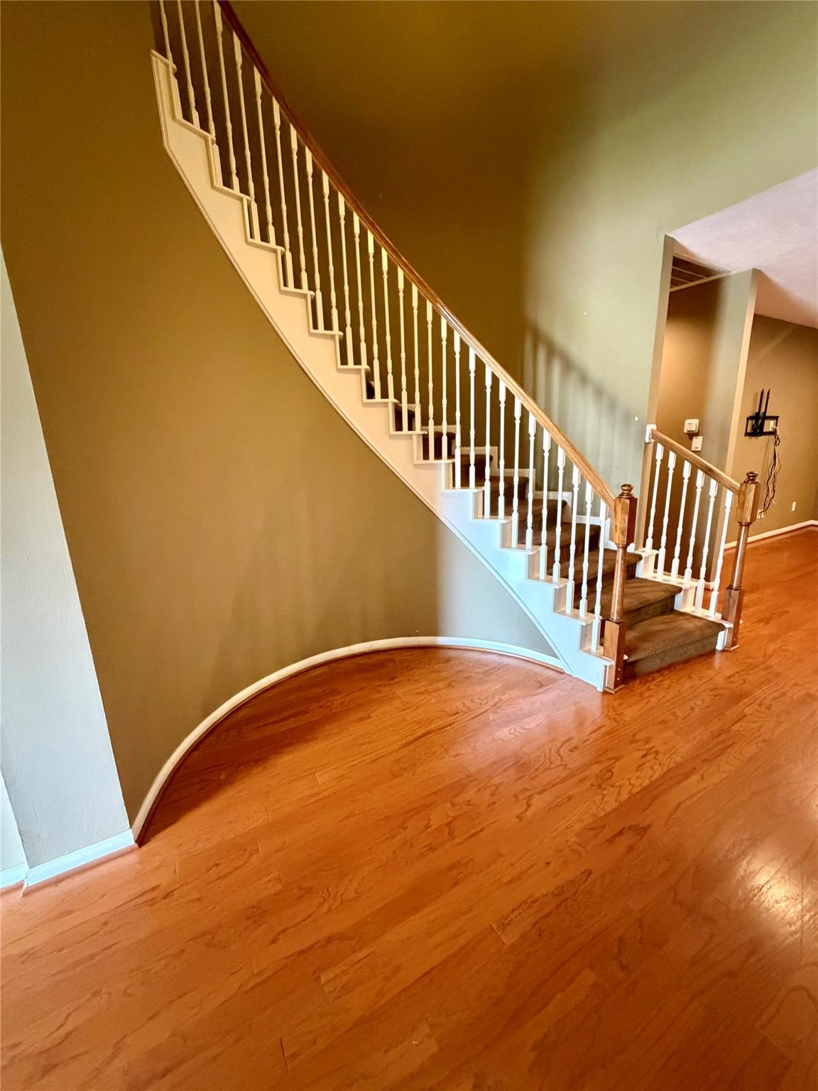 3613 Knotty Pine Circle