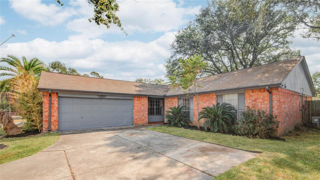 Photo of 6722 Lynngate Drive, Spring, TX 77373 (MLS # 35715378)