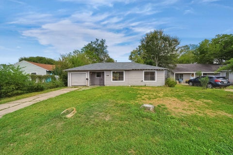 Photo of 5851 Southtown Street, Houston, TX 77033 (MLS # 46271462)