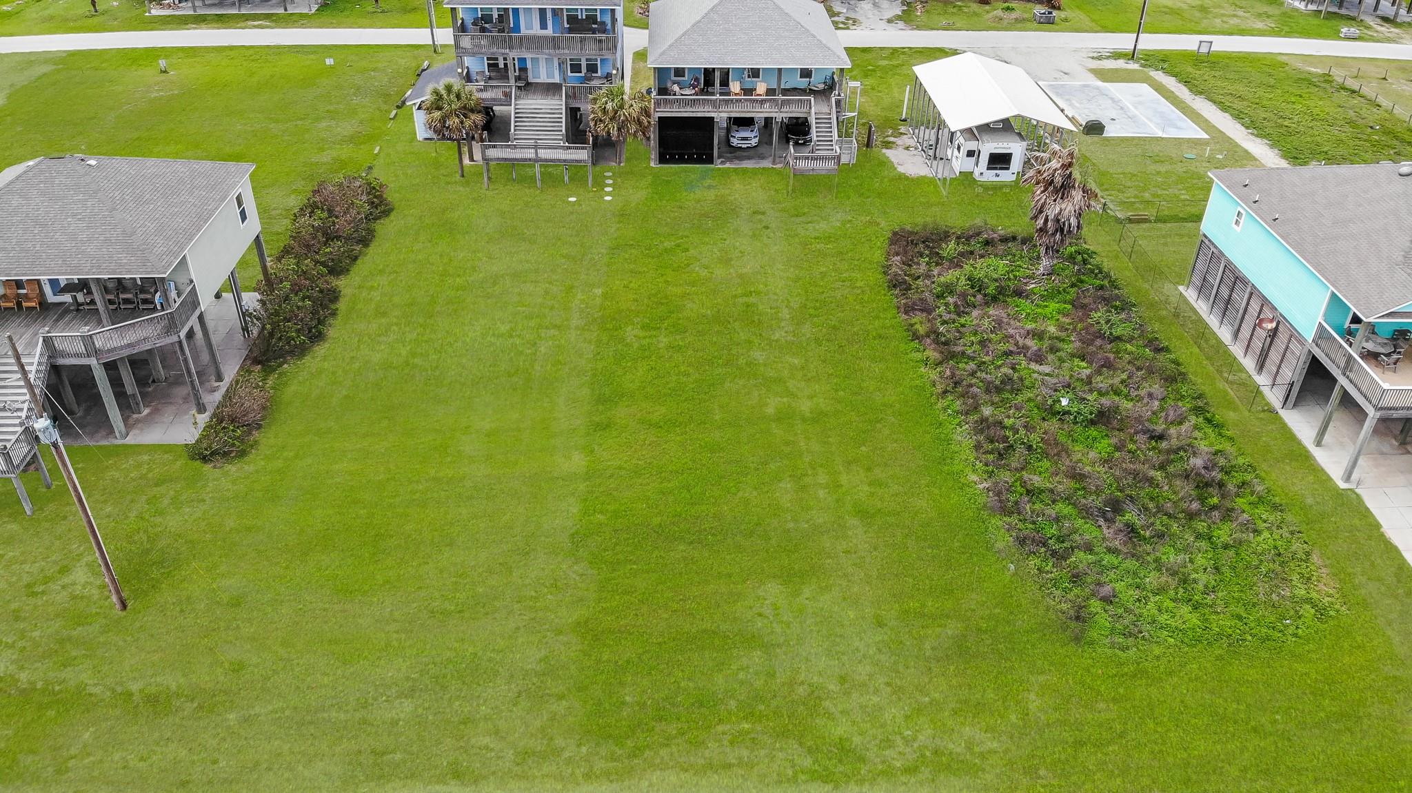 1117 Blue Water Drive