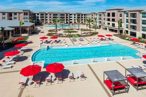 Photo of 15915 Kingfield Drive #2224, Houston, TX 77084 (MLS # 82120642)