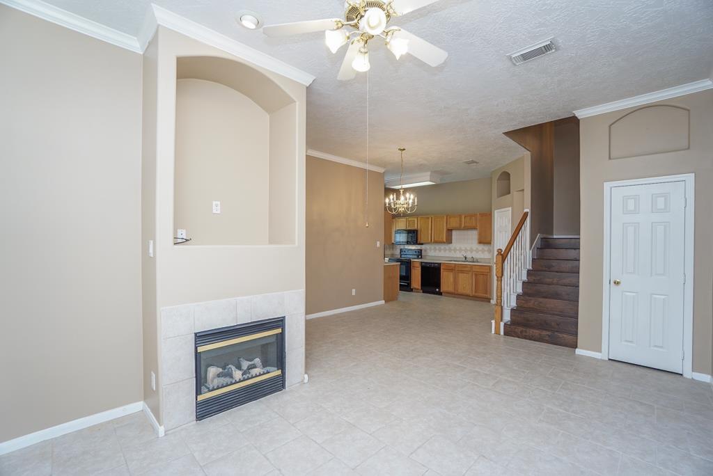 2710 Grants Lake Boulevard E6