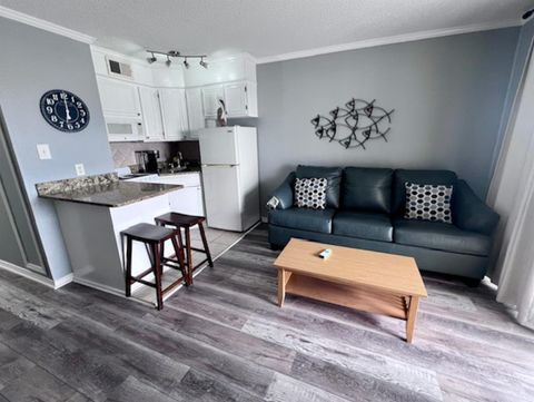 Condo For Sale - 6102 Seawall Boulevard #321<br/> Galveston, TX 77551