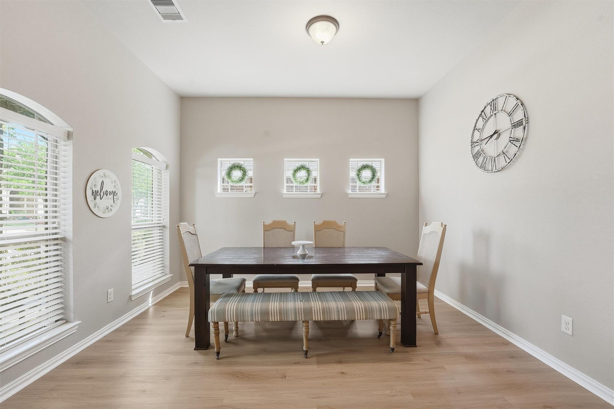 21357 Kings Guild Lane