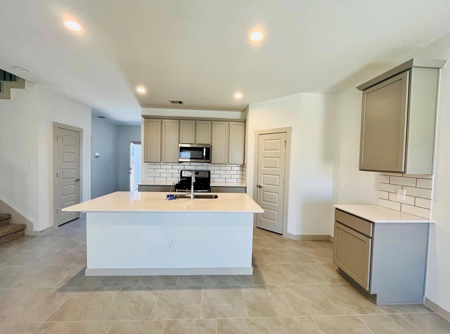 3322 Silverton Drive