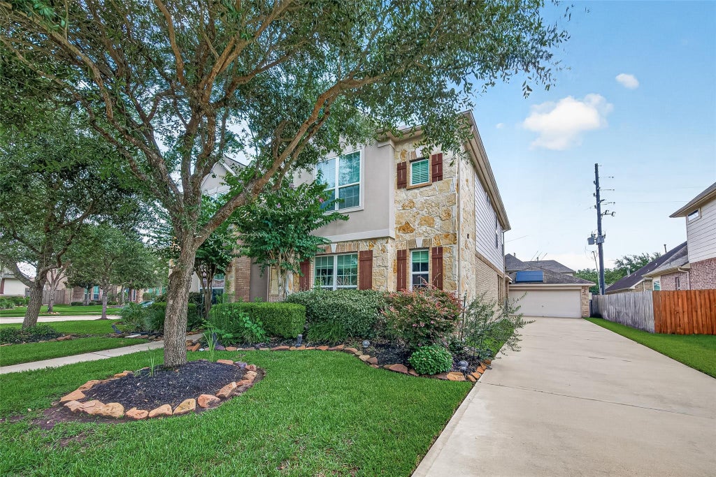 Photo of 5703 Flagstone Pass Court, Sugar Land, TX 77479 (MLS # 27323186)