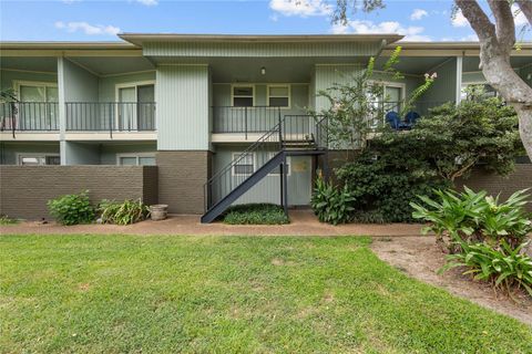 Photo of 102 Strand Street #4, Galveston, TX 77550 (MLS # 7511187)