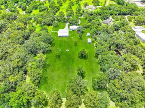 Photo of 18424 Avenue A, Alvin, TX 77511 (MLS # 63172425)