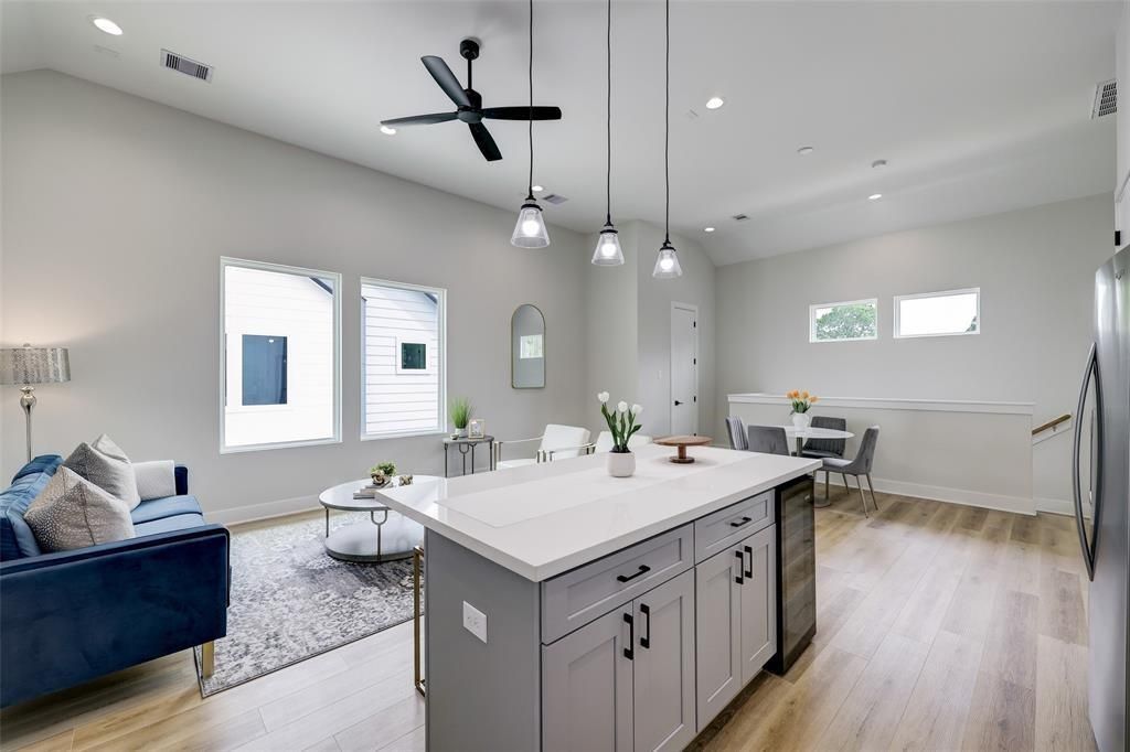 Photo of 846 Elkhart Street #B, Houston, TX 77091 (MLS # 90167453)