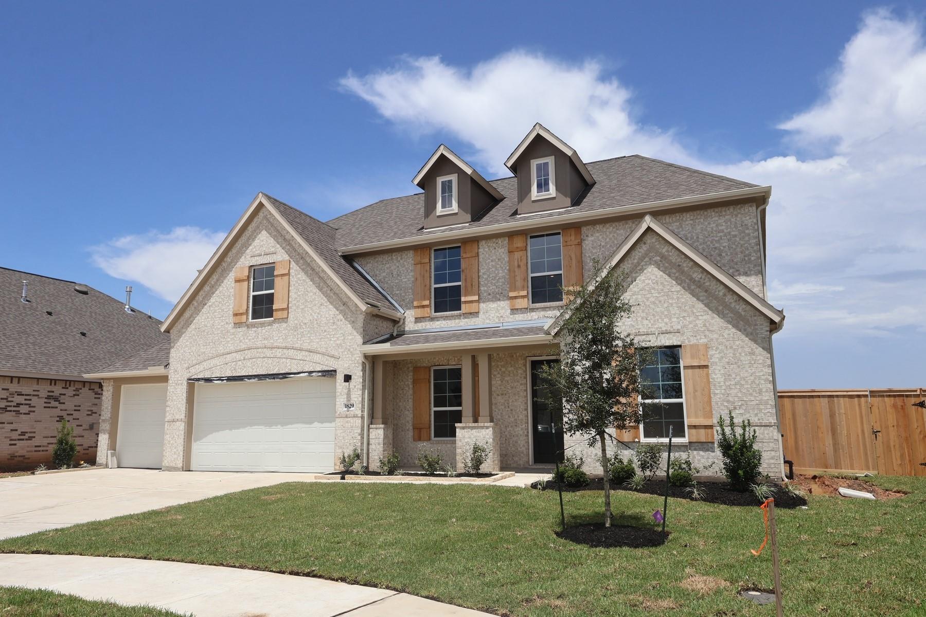 1829 N Wildflower Drive
